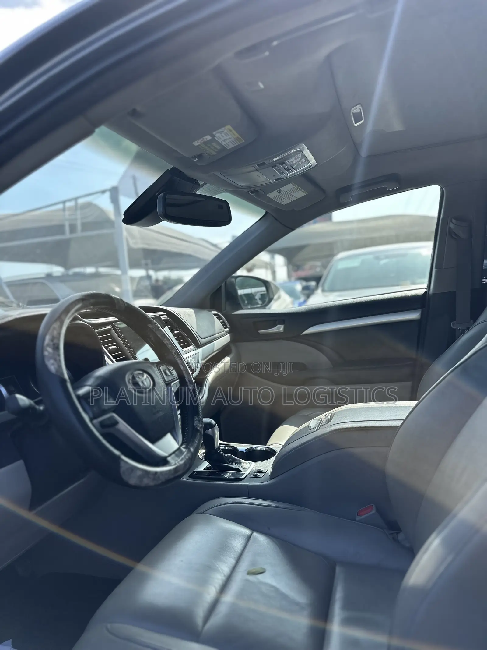 Toyota Highlander XLE 2019 Gray