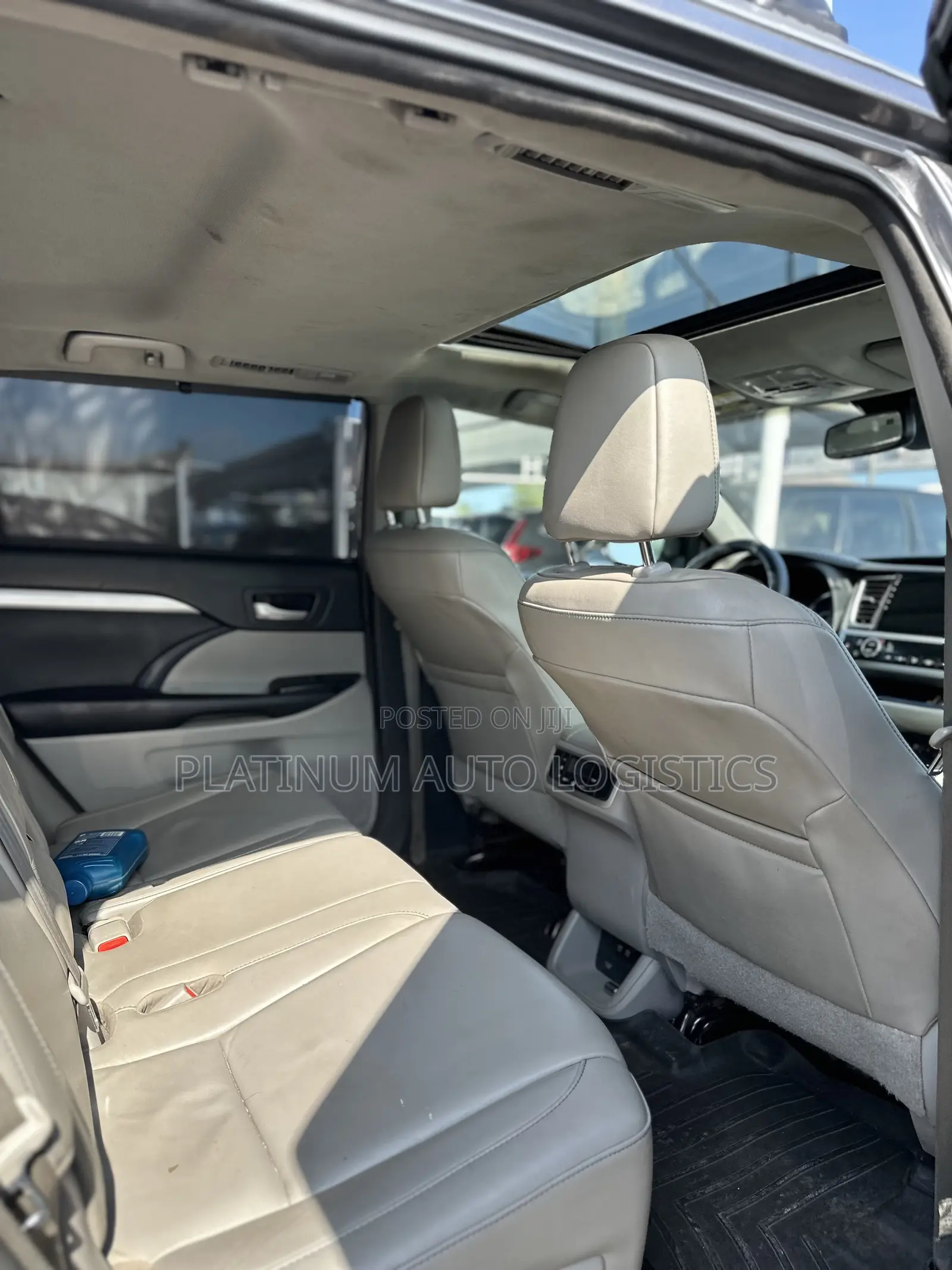 Toyota Highlander XLE 2019 Gray