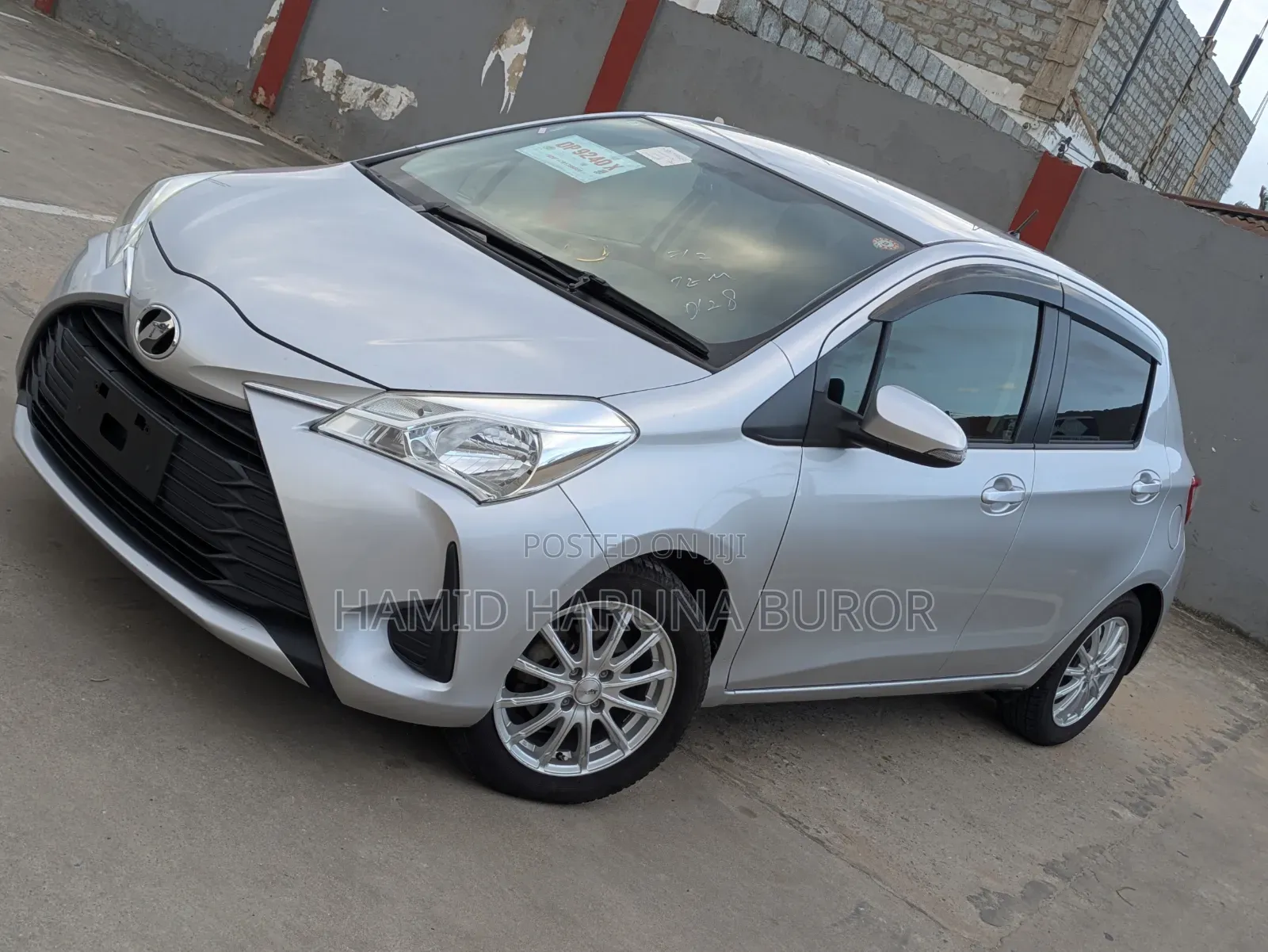Toyota Vitz 1.3 FWD 5dr 2018 Silver