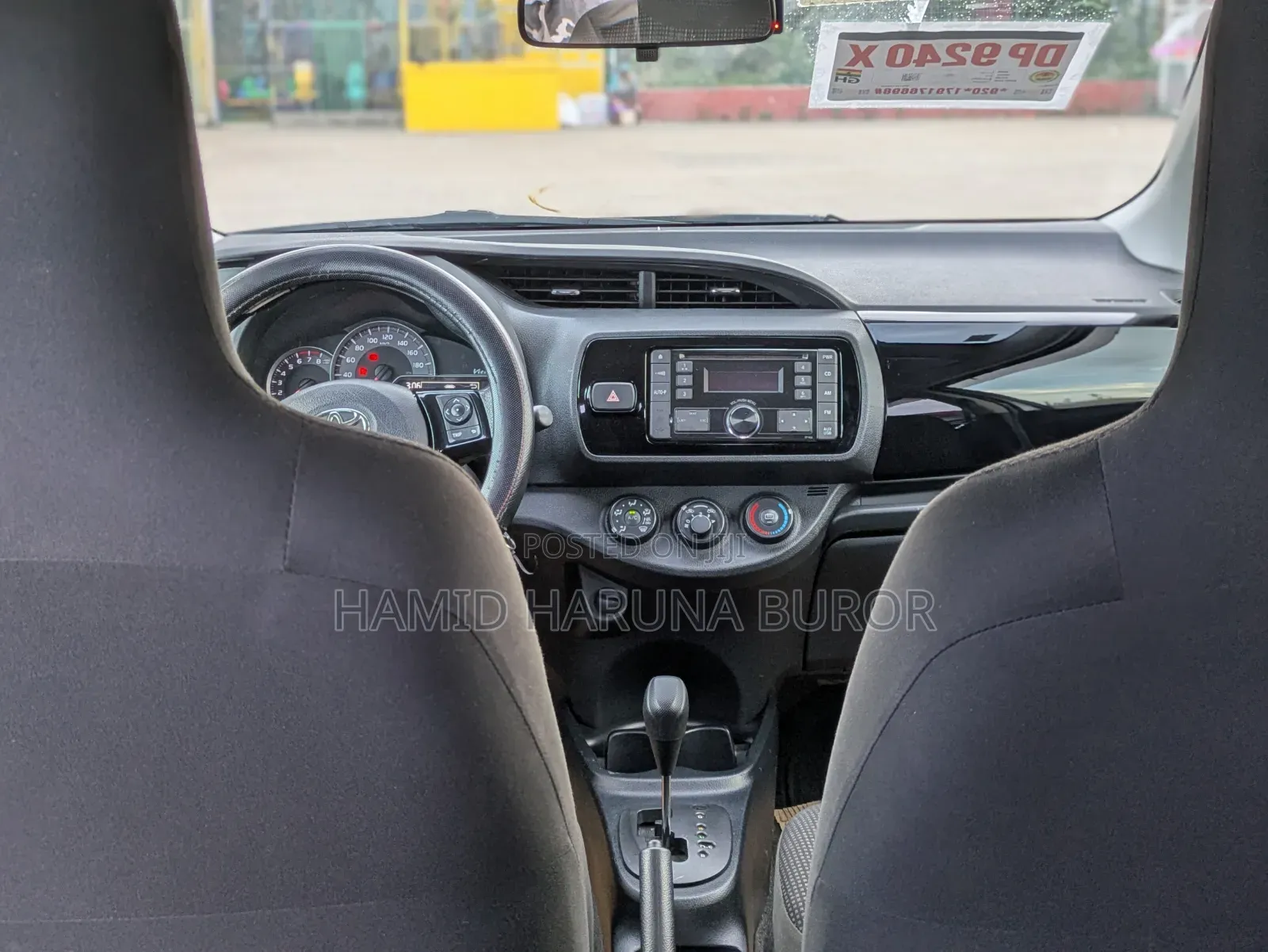 Toyota Vitz 1.3 FWD 5dr 2018 Silver