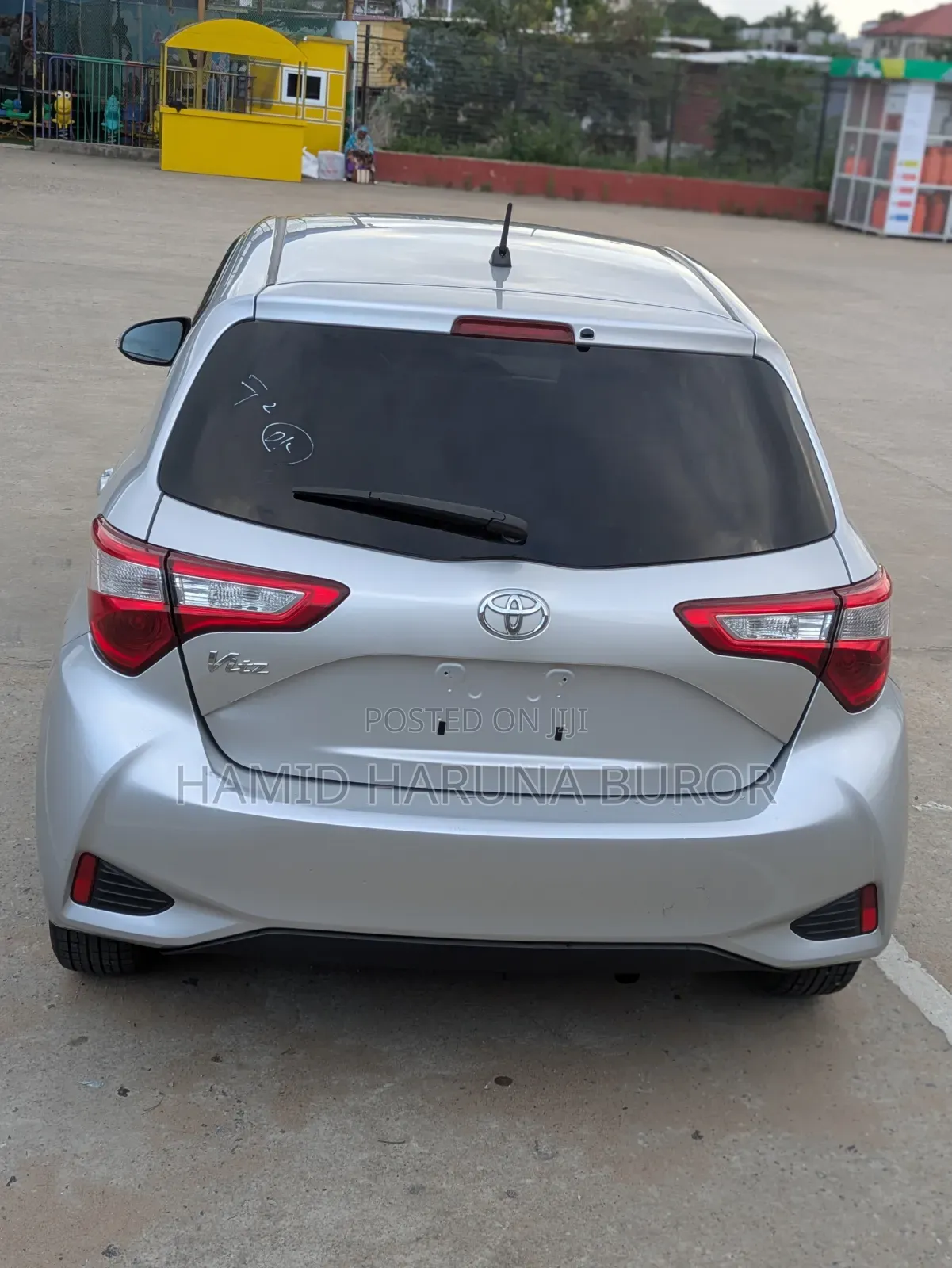 Toyota Vitz 1.3 FWD 5dr 2018 Silver