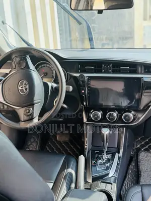 Toyota Corolla L 4dr Sedan (1.8L 4cyl CVT) 2017 Gray