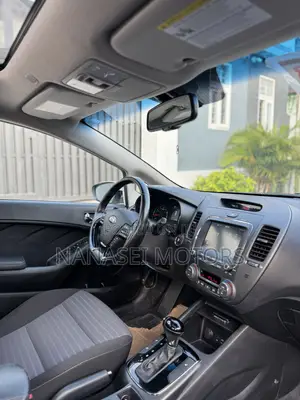 Kia Forte EX Sedan 2017 White