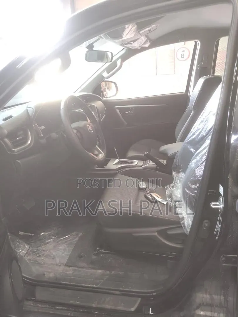 New Toyota Fortuner 2025 Black