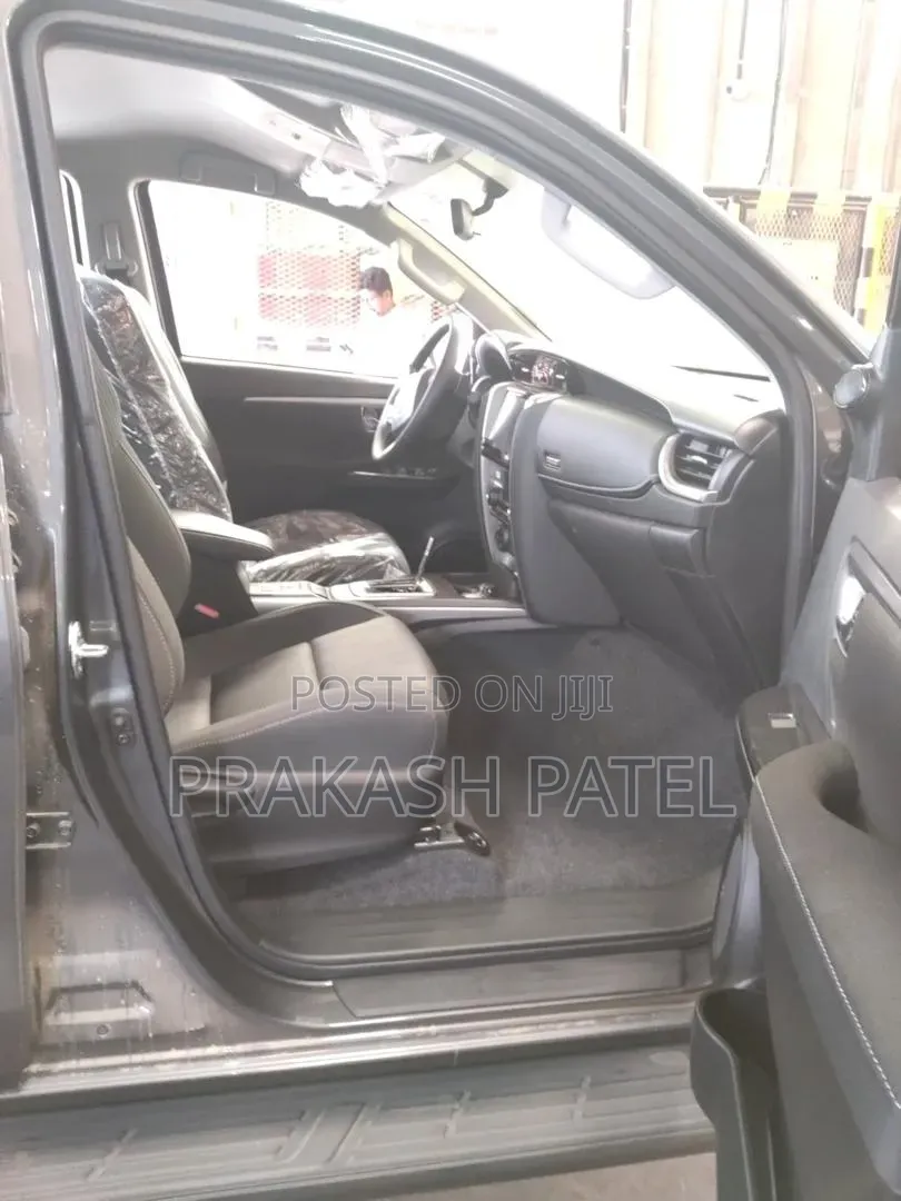New Toyota Fortuner 2025 Black