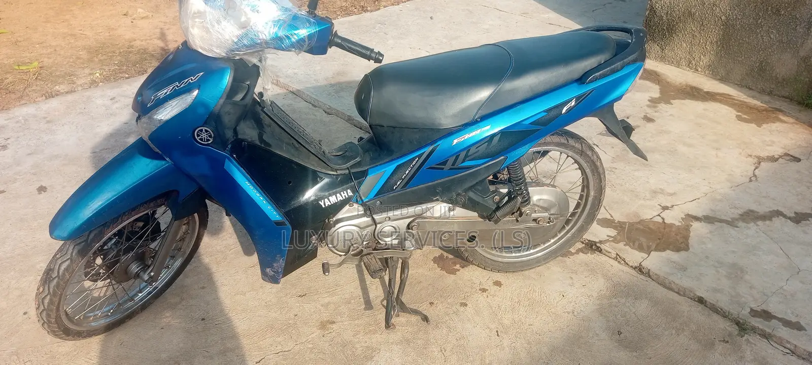Yamaha 2021 Blue