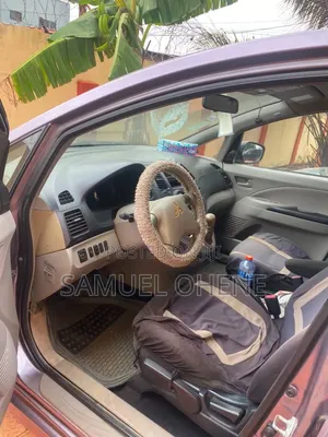 Mitsubishi Grandis 2006 Gray