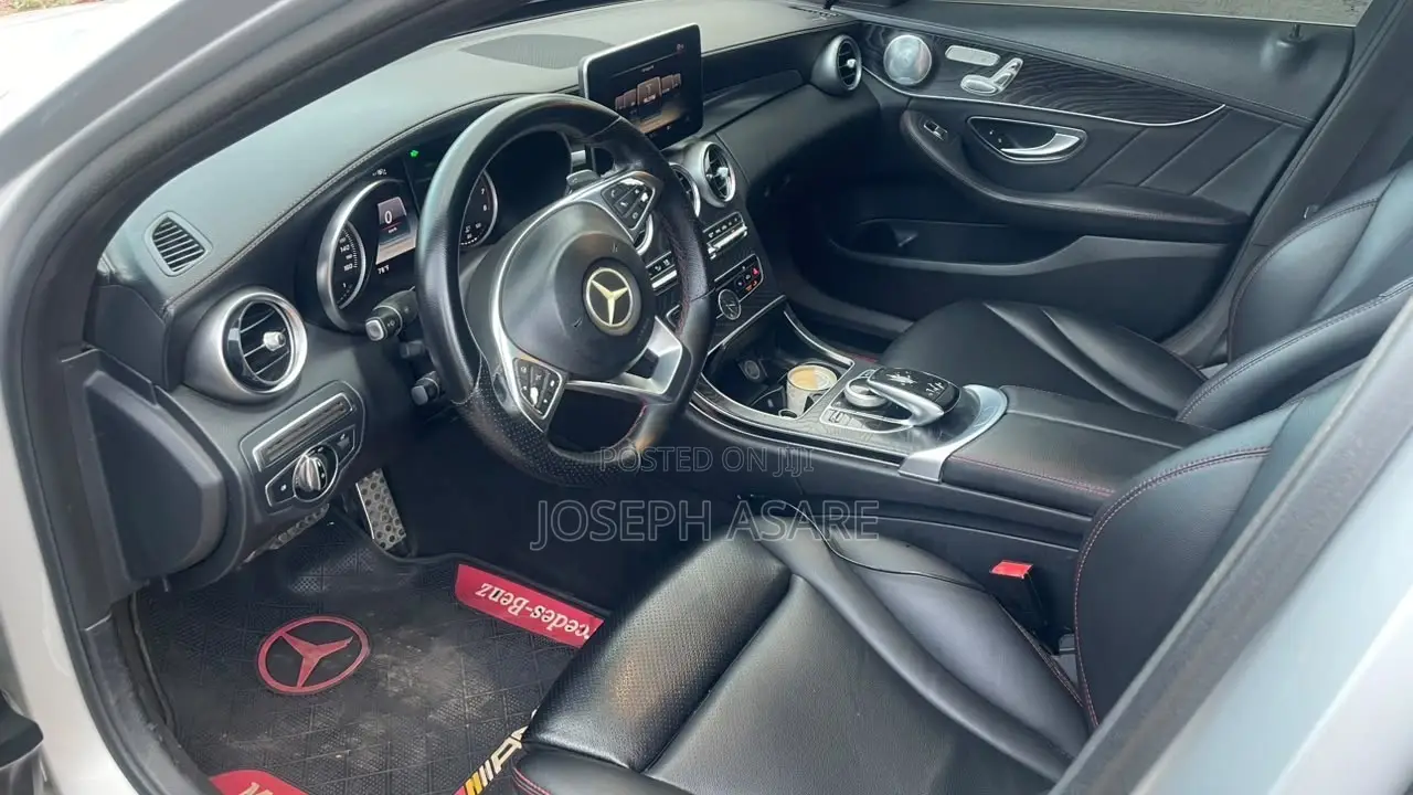 Mercedes-Benz C300 2015 Silver
