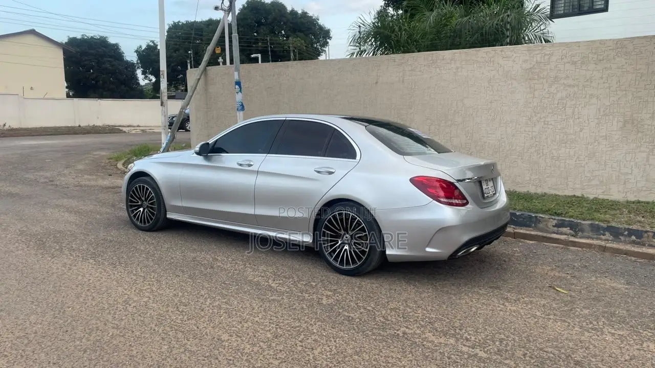 Mercedes-Benz C300 2015 Silver