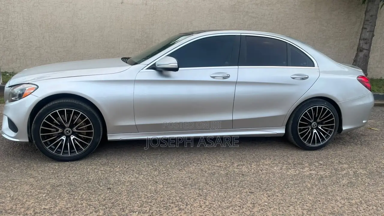 Mercedes-Benz C300 2015 Silver