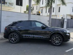 Audi Q8 Premium Plus 2024 Black