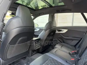 Audi Q8 Premium Plus 2024 Black