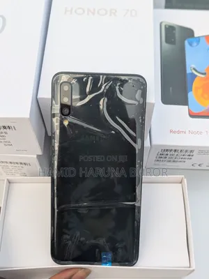 New Samsung Galaxy A70 128 GB Black