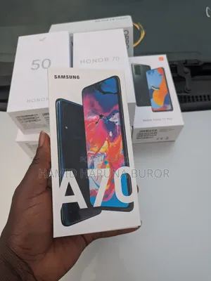 New Samsung Galaxy A70 128 GB Black
