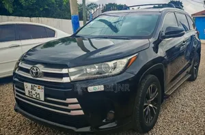 Toyota Highlander XLE 4dr SUV AWD (3.5L 6cyl 6A) 2015 Black