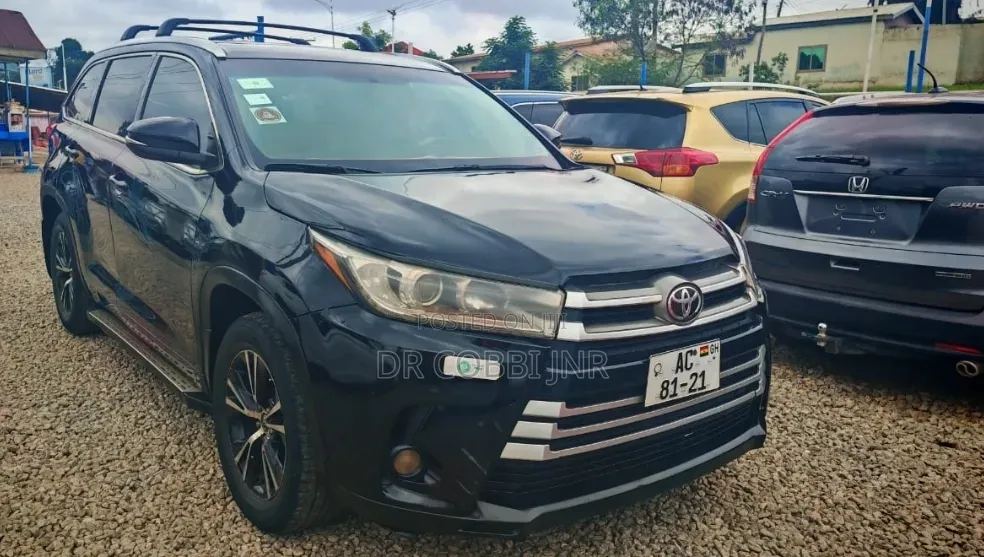 Toyota Highlander XLE 4dr SUV AWD (3.5L 6cyl 6A) 2015 Black