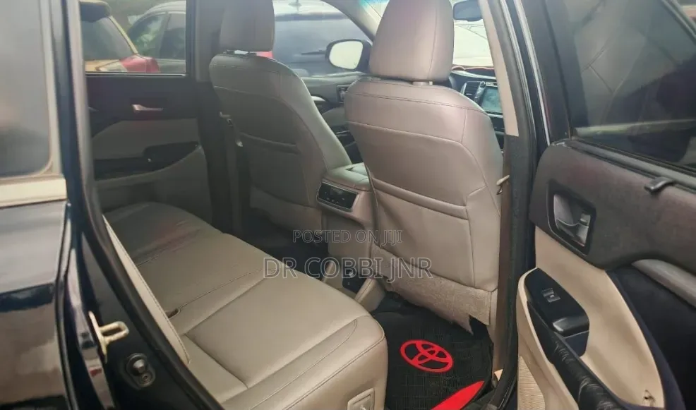 Toyota Highlander XLE 4dr SUV AWD (3.5L 6cyl 6A) 2015 Black