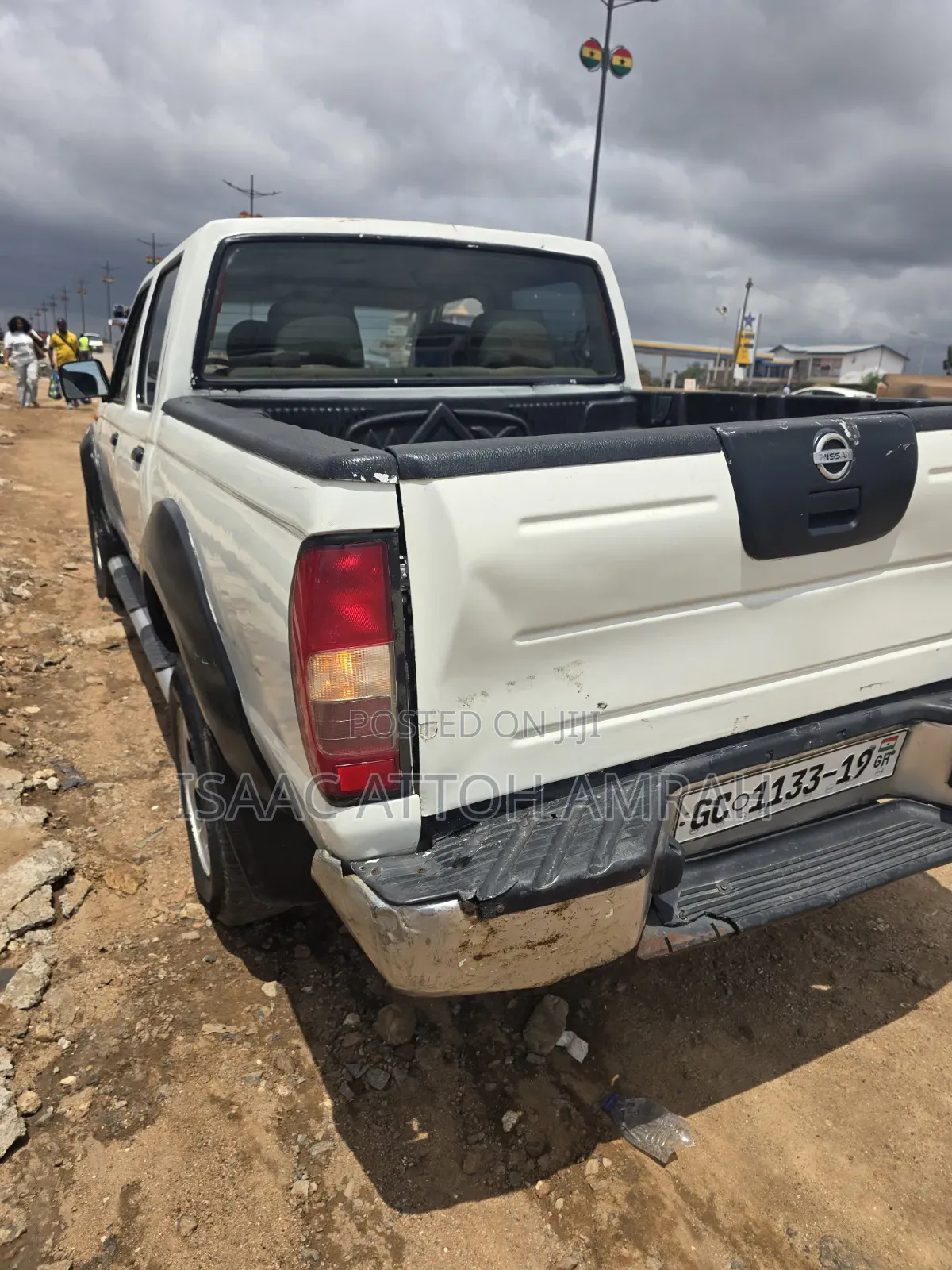 Nissan Hardbody 2014 White