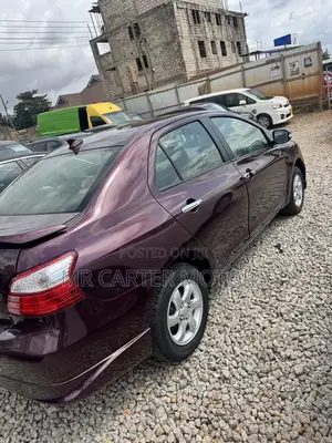 Toyota Yaris Base Sedan 4dr 2010 Brown