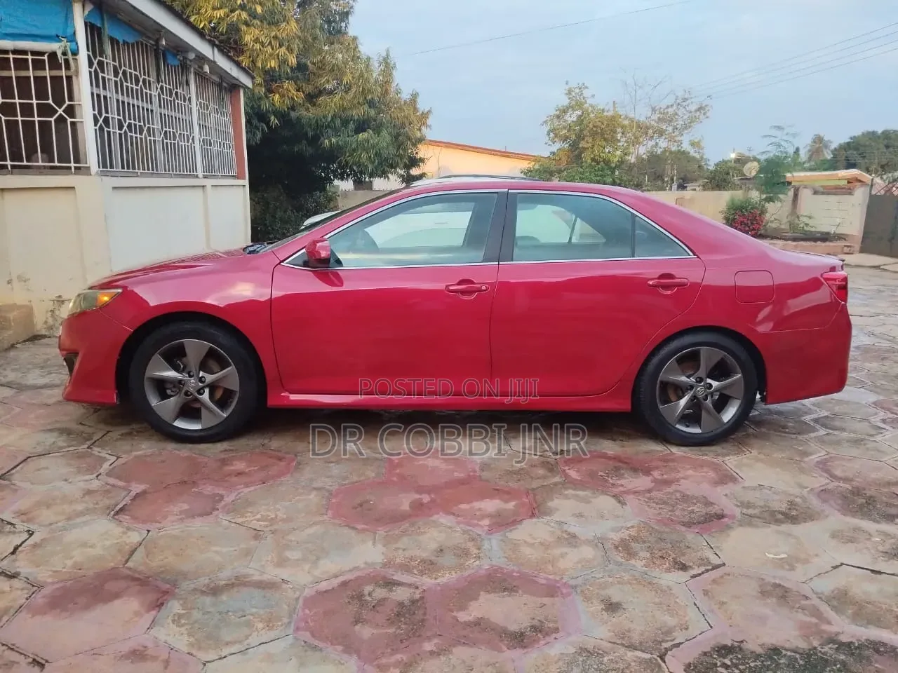 Toyota Camry SE 4dr Sedan (2.5L 4cyl 6A) 2013 Red