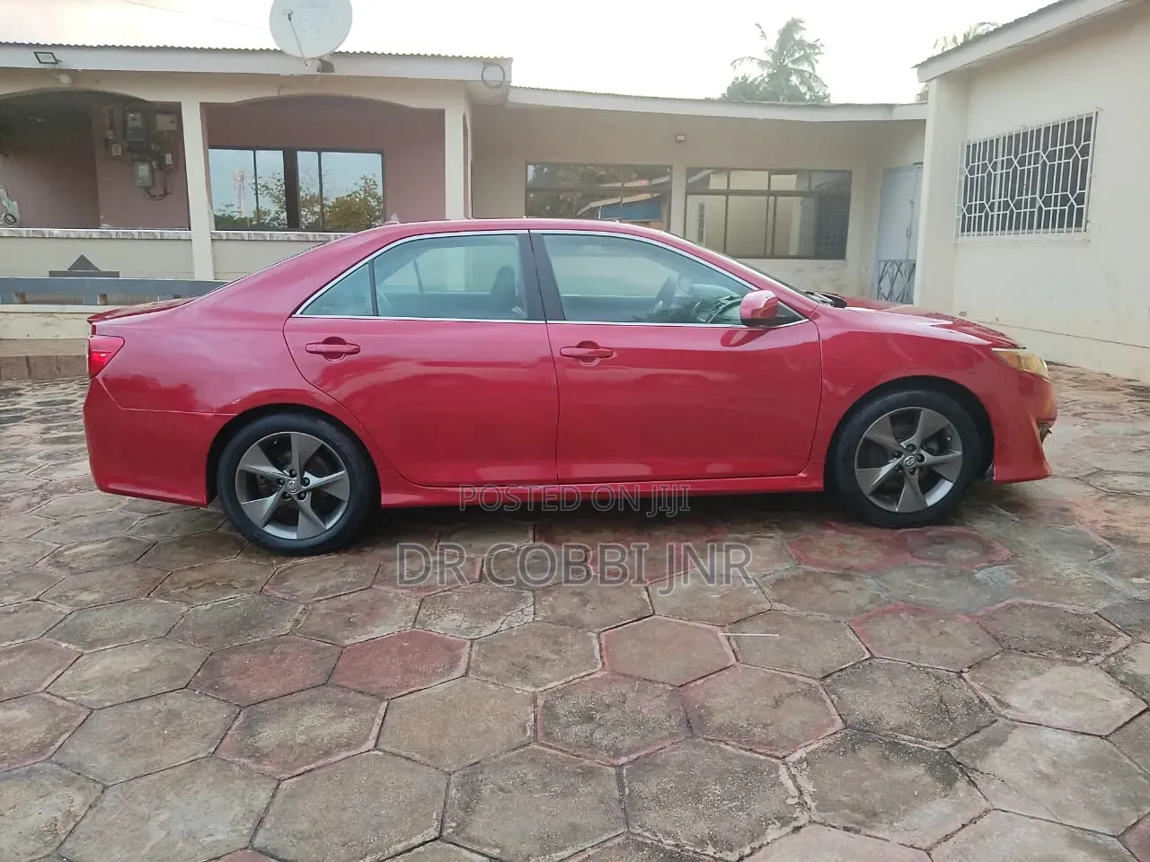 Toyota Camry SE 4dr Sedan (2.5L 4cyl 6A) 2013 Red
