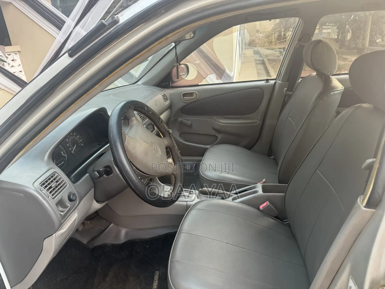 Toyota Corolla Automatic 1999 Gray