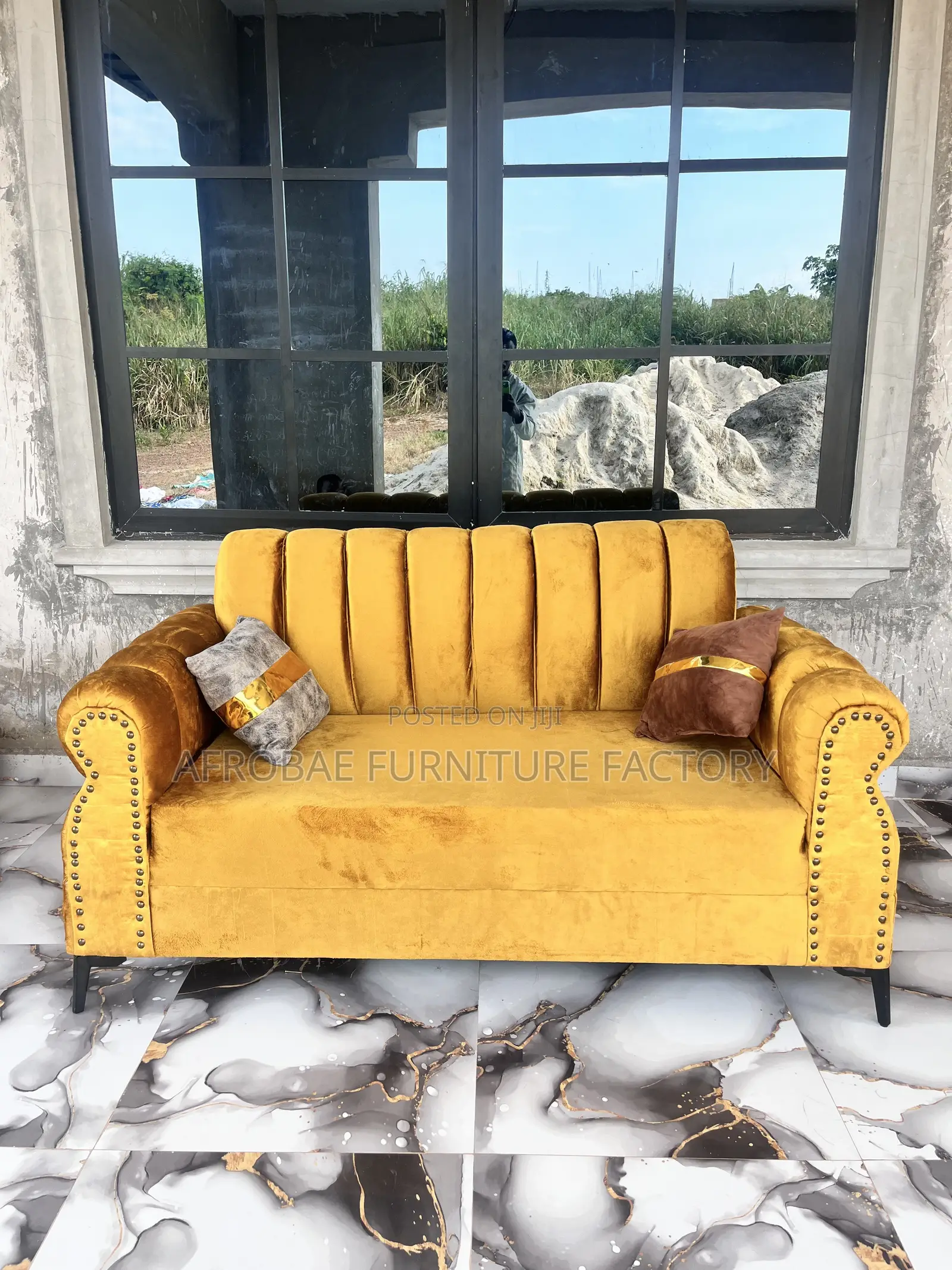 Royal Afro Ascent 2in1 Sofa Chair