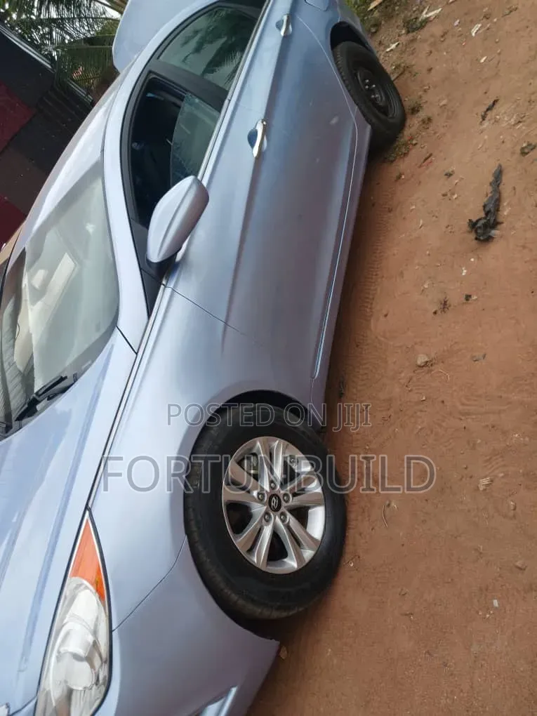 Hyundai Sonata 2012 Blue