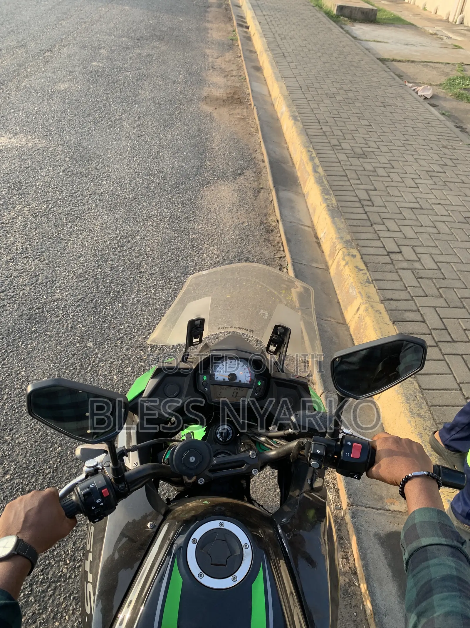 Kawasaki Versys 650 2023 Green