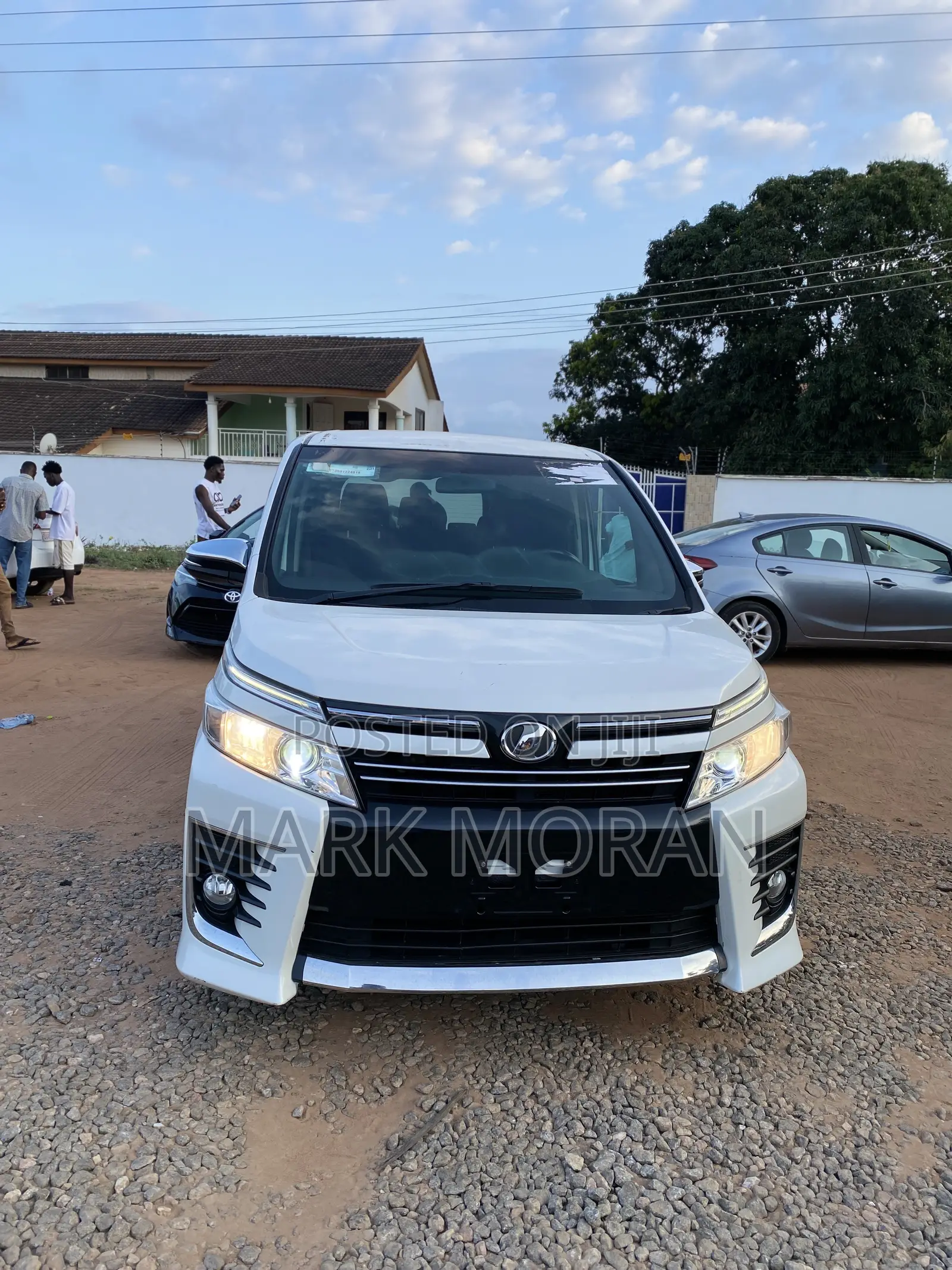 Toyota Voxy 2015 White