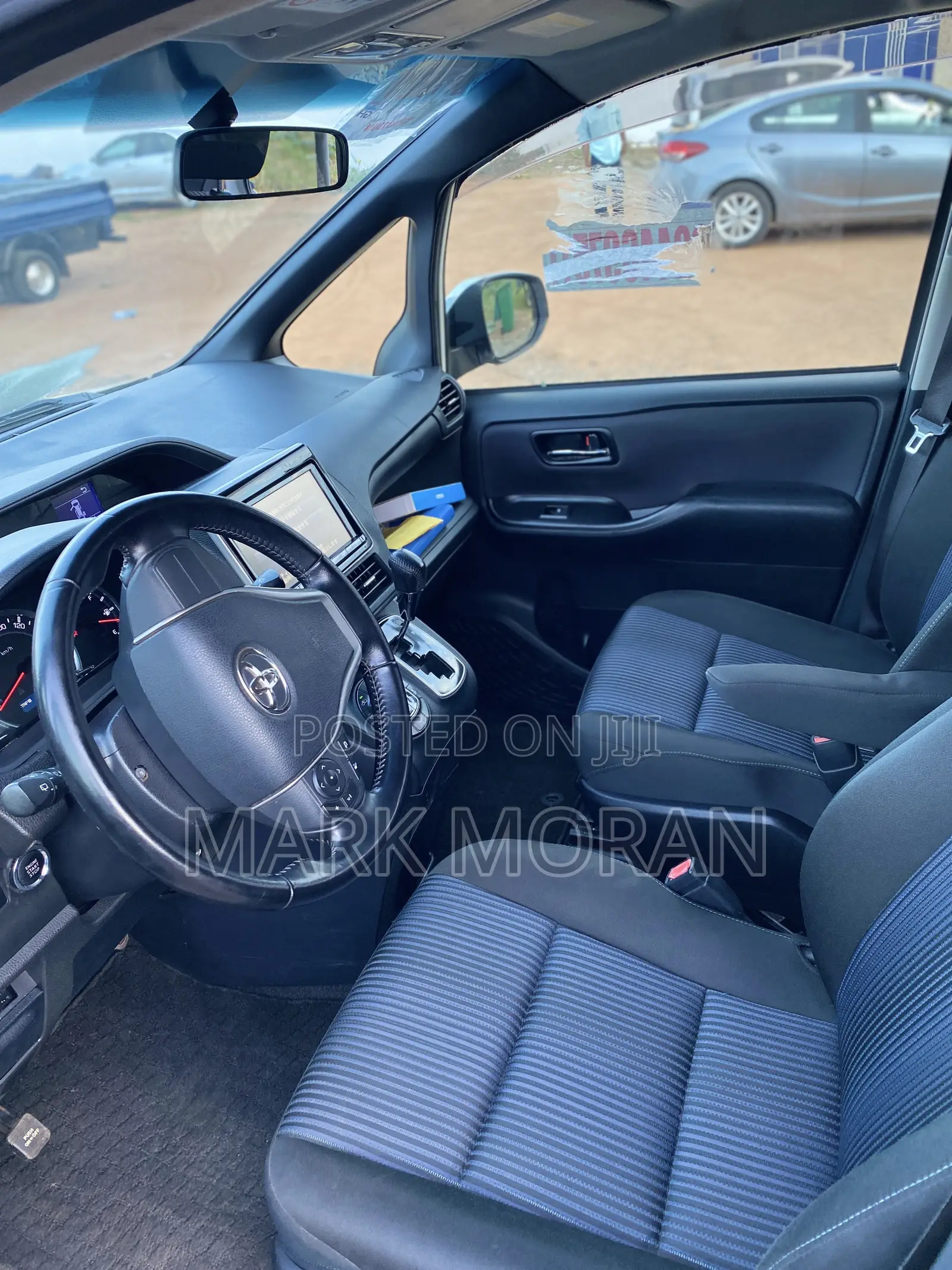 Toyota Voxy 2015 White