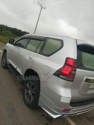 Toyota Land Cruiser Prado 4.0 Petrol TX-L 2016 Gray
