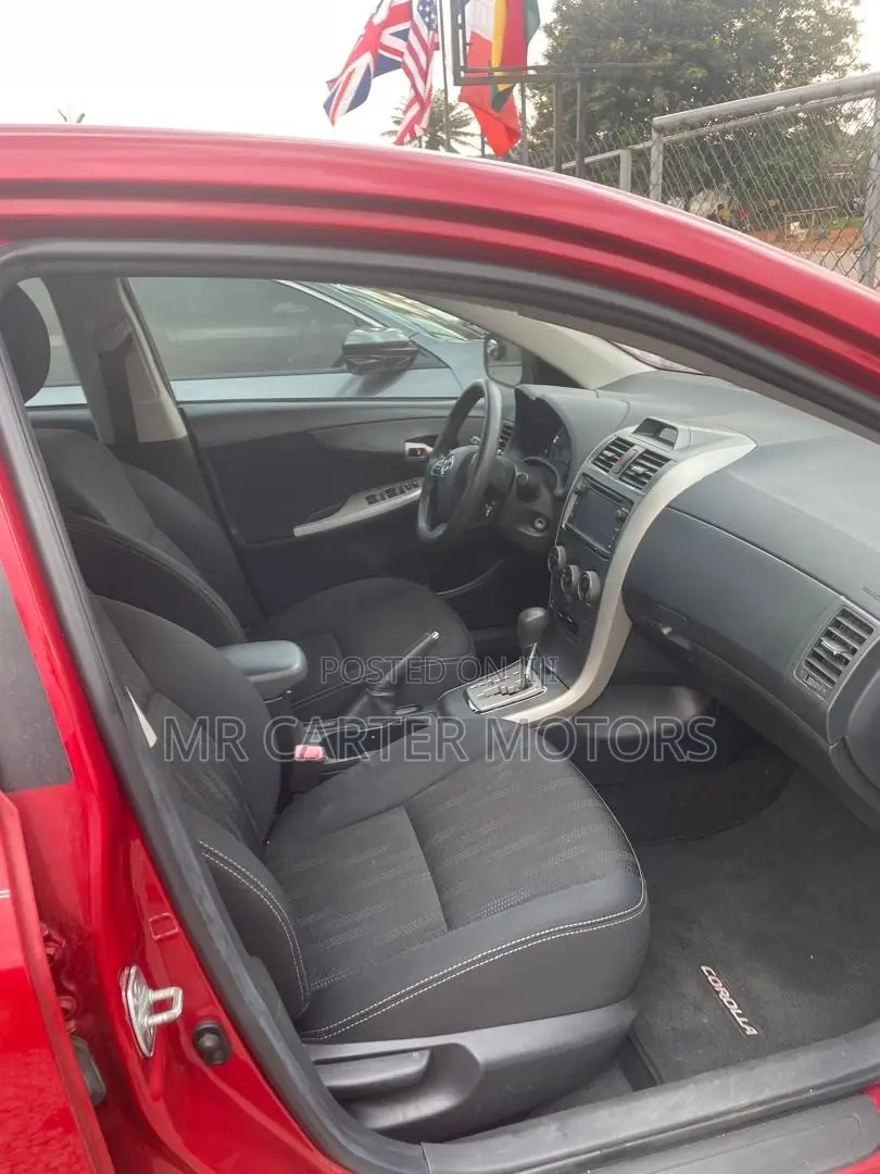 Toyota Corolla S Special Edition 4dr Sedan (1.8L 4cyl 4A) 2013 Red