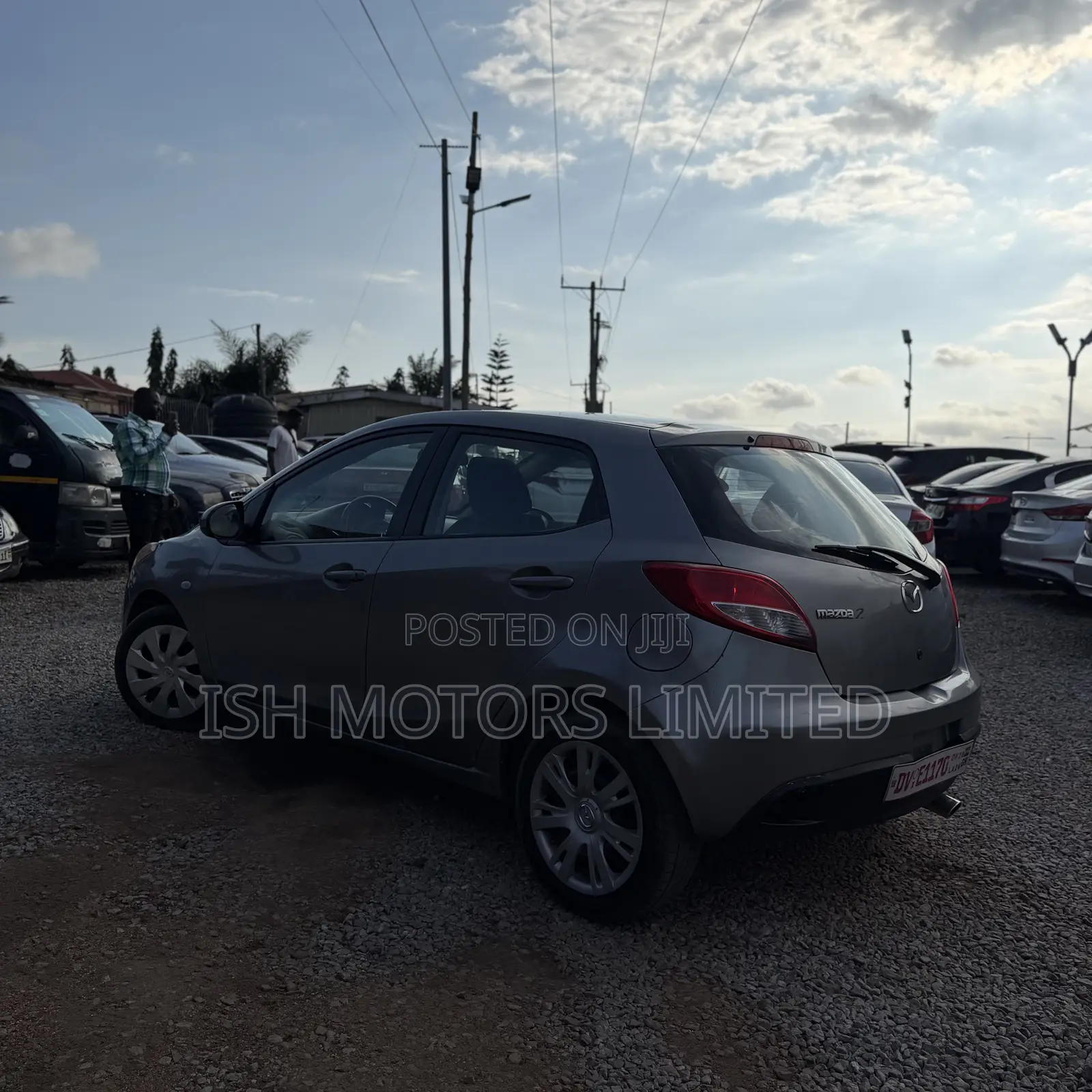 Mazda 2 1.5 Touring 2011 Gray