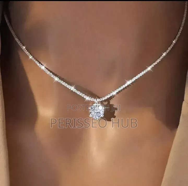Sparkling Rhinestone Solitaire Pendant Necklace