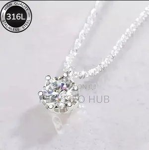 Sparkling Rhinestone Solitaire Pendant Necklace