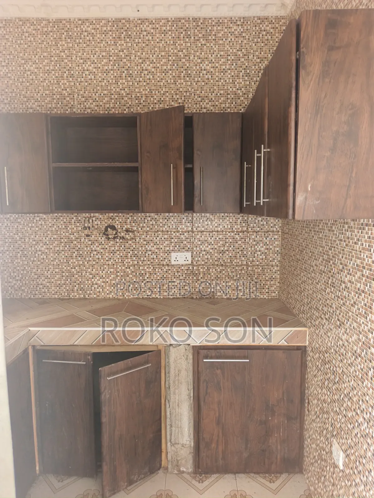 Mini Flat in Dr Roko, CP for rent