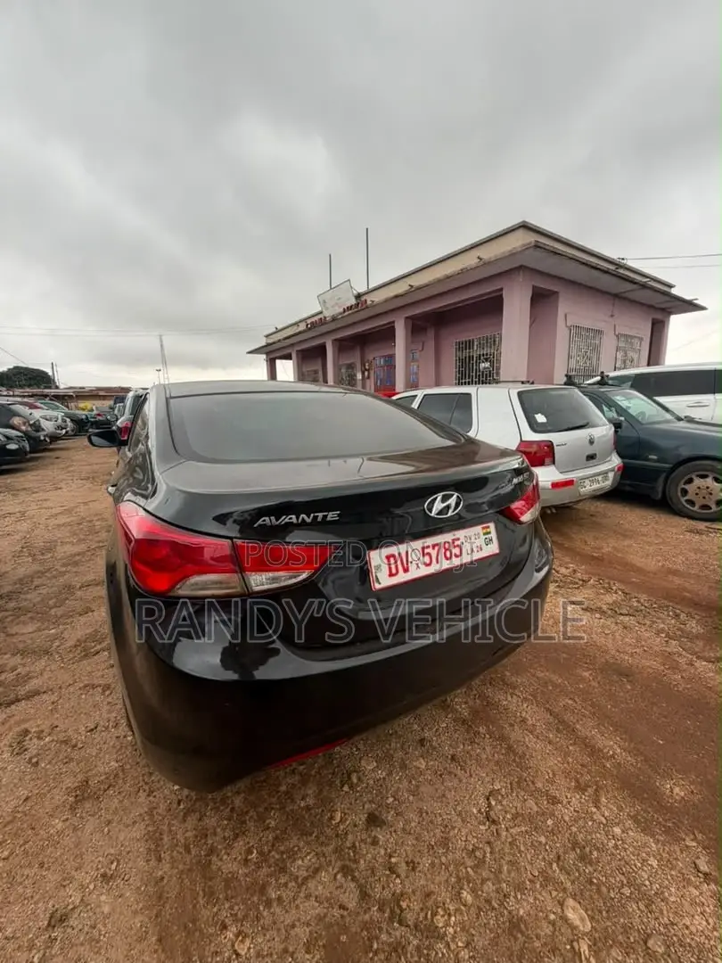Hyundai Elantra 2013 Black
