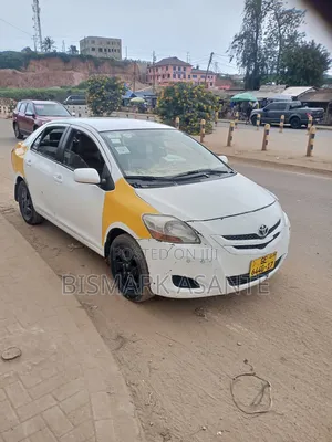 Toyota Yaris 2007 White