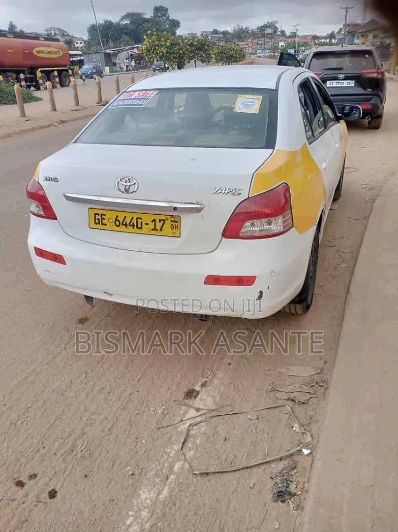 Toyota Yaris 2007 White