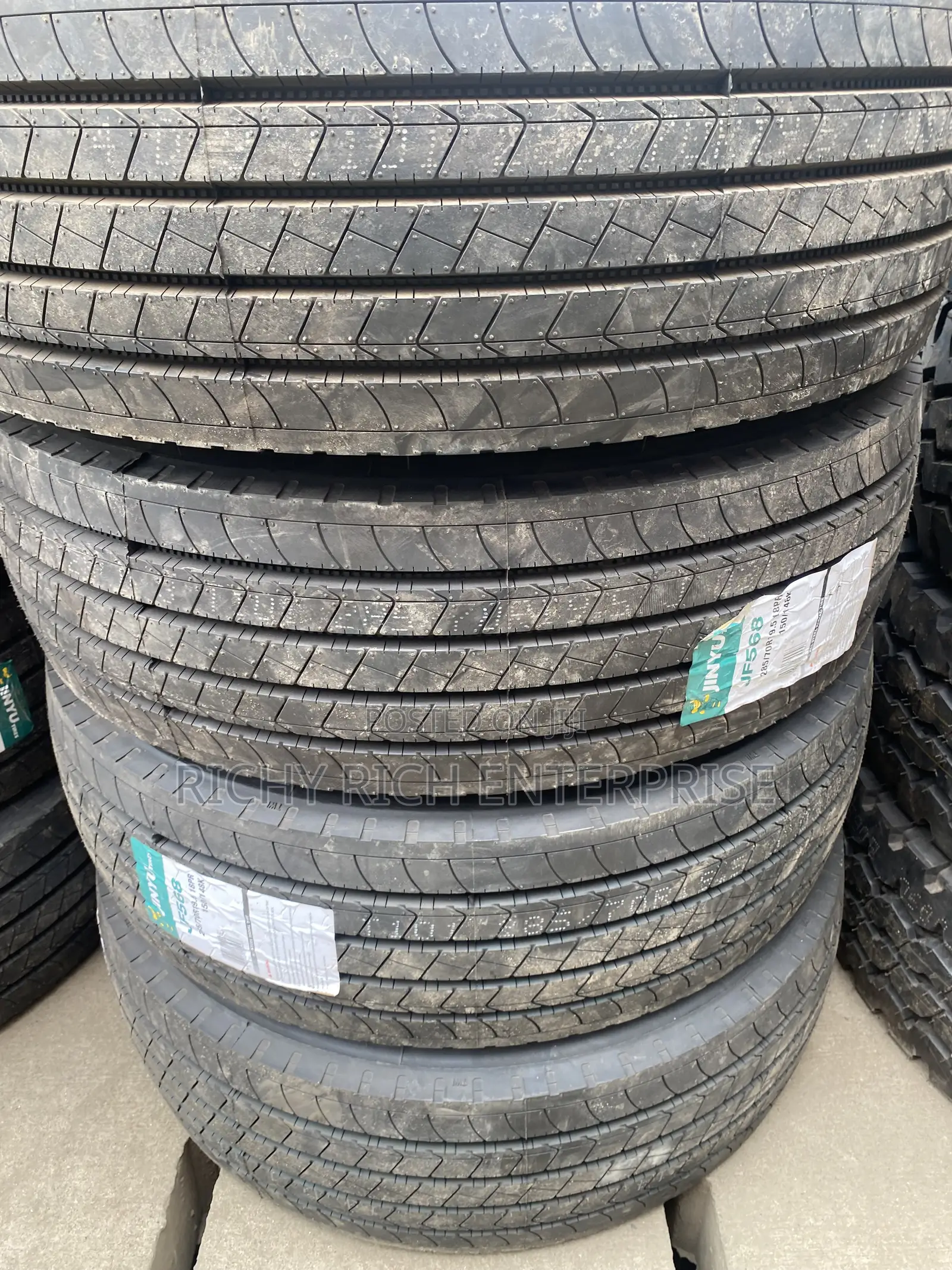 285/70r19.5 Tyres