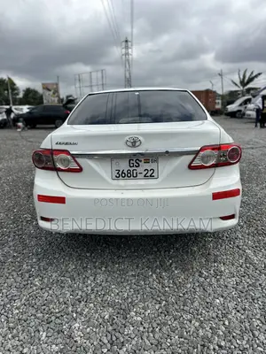 Toyota Corolla LE 4dr Sedan (1.8L 4cyl 4A) 2012 White