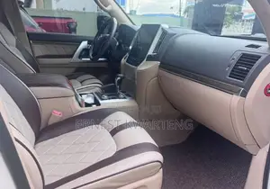Toyota Land Cruiser 2019 Gray