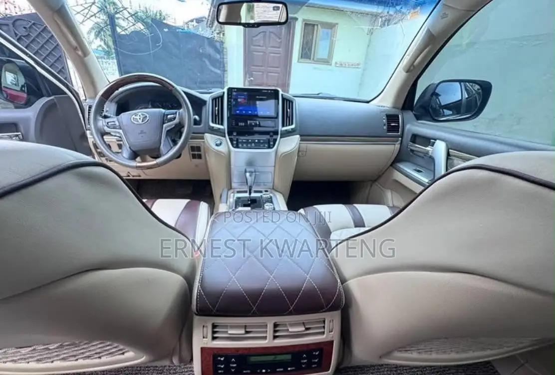 Toyota Land Cruiser 2019 Gray