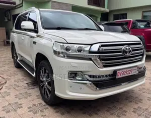 Toyota Land Cruiser 2019 Gray