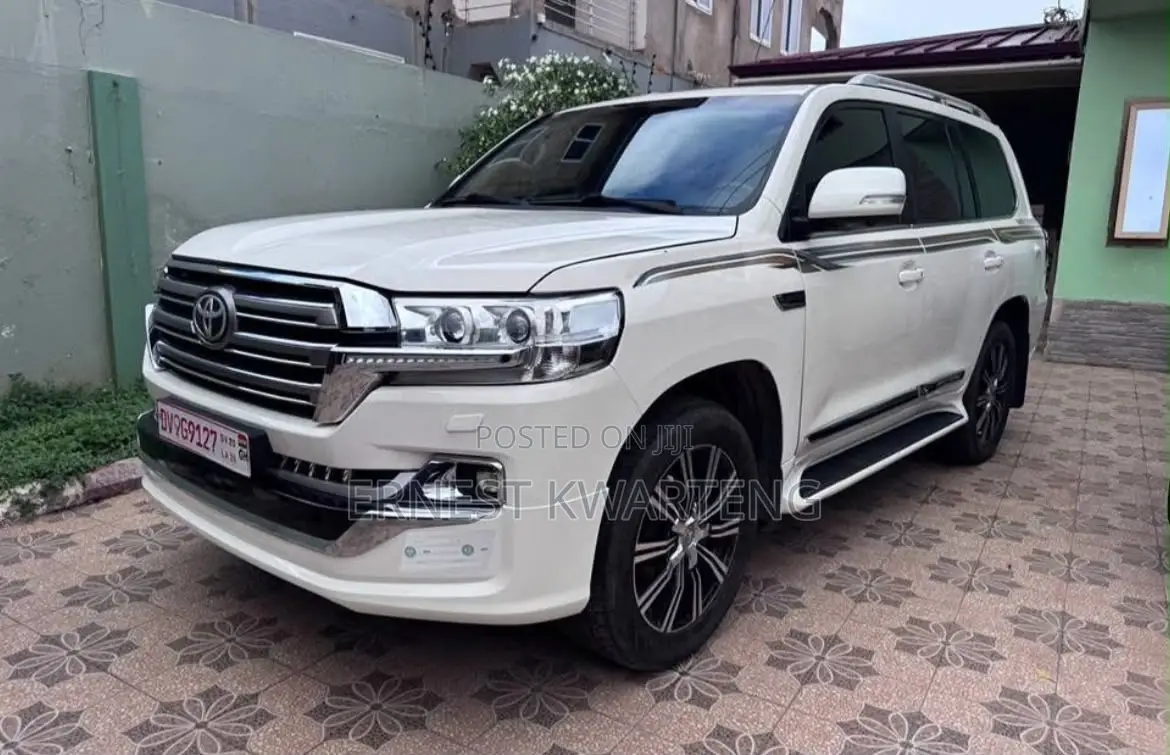 Toyota Land Cruiser 2019 Gray