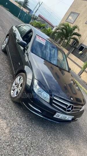 Mercedes-Benz C180 2009 Blue