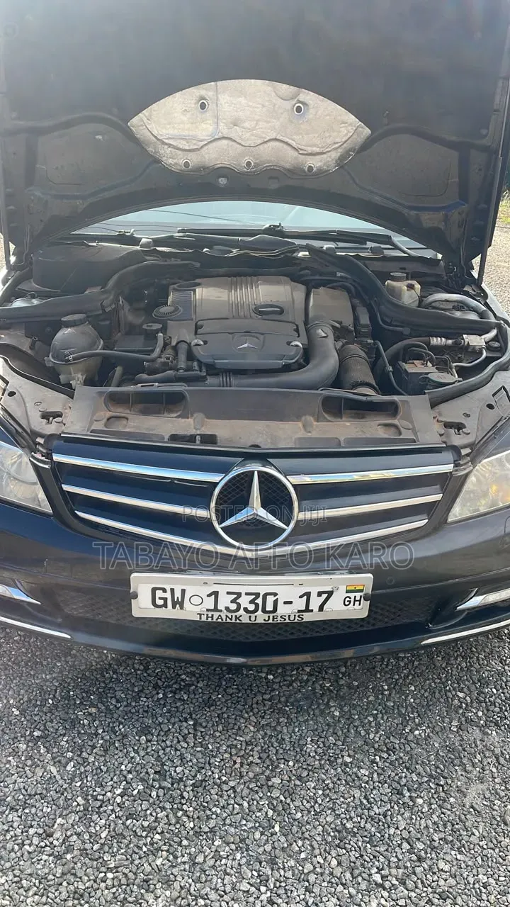 Mercedes-Benz C180 2009 Blue