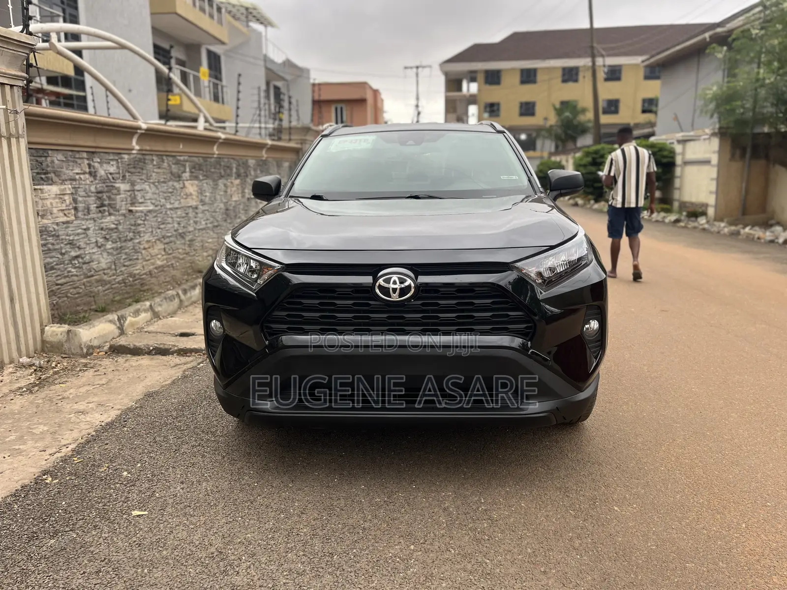 Toyota RAV4 LE 2021 Black