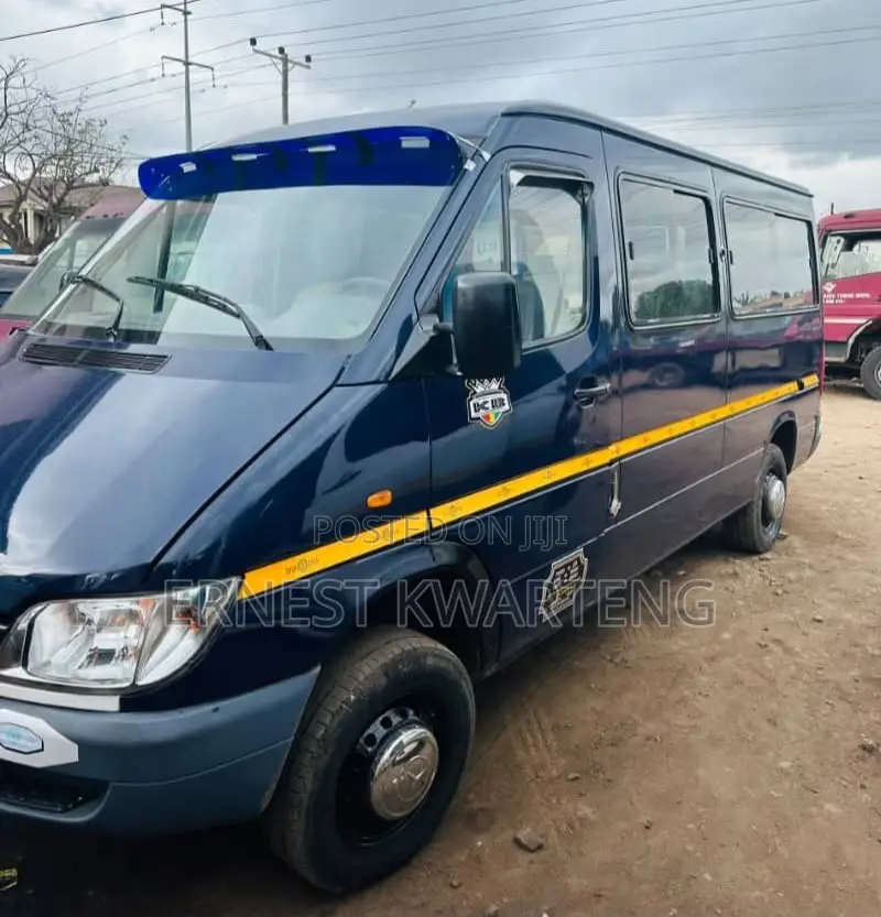 Mercedes-Benz Sprinter 2004 Black
